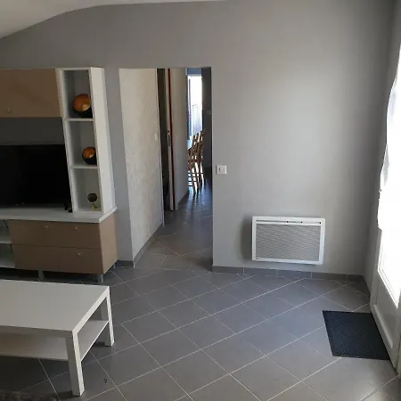 度假居 Maison 45M² Avec Jardin Et Parking 圣乔治德蒂